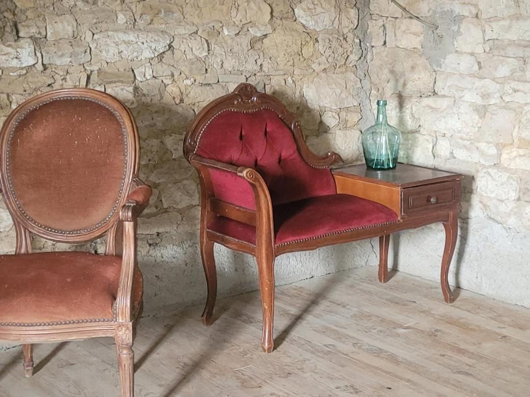 Nuit Insolite, Chambre Au Dessus D'Une Etable La Chapelle-Themer Luaran gambar